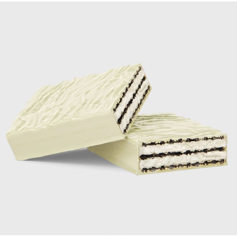 Prozis Zero Protein Wafer Strawberry comparison infographic — 95% less sugar than a regular wafer