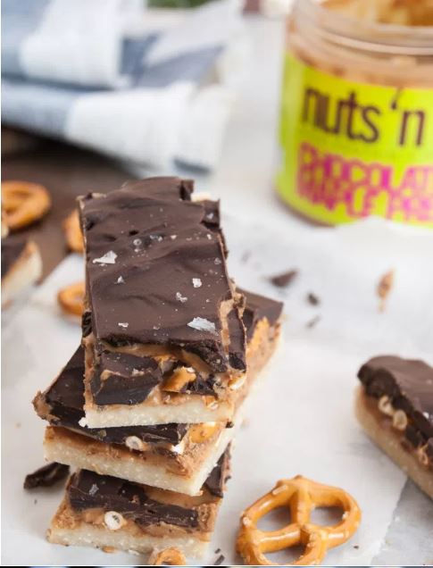 Nuts 'n More No Bake Chocolate Maple Pretzel Peanut Butter Bars - high-protein recipe with Nuts 'n More from Top Nutrition & 