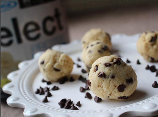 PEScience No Bake Chocolate Chip Cookie Dough Bites