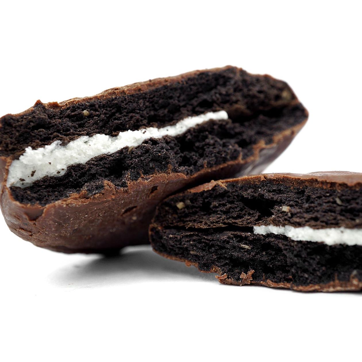 Max Protein BlackMax Protein "oreos" (1 pack of 4) - Top Nutrition and Fitness 